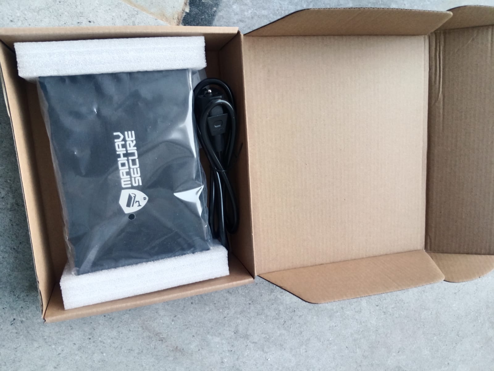 10 Port Full Gigabit PoE Switch | 8 PoE + 2 Gigabit Uplink | High-Speed Network Switch - Image 2